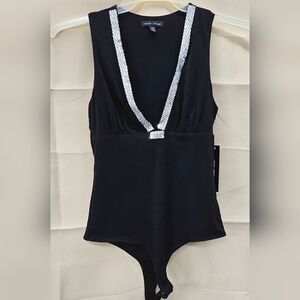 Moa Moa Women's Black Rhinestone Trim Bodysuit Size M NWT Sleeveless Deep V-Neck